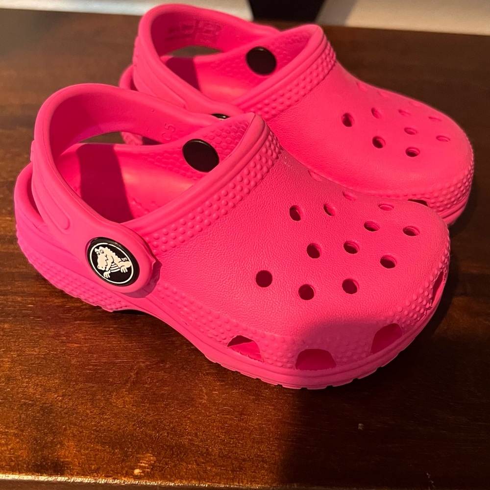 CROCS - Toddler classic clog.